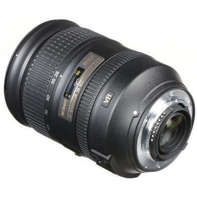Product: Nikon SH AF-S 28-300mm f/3.5-5.6G ED VR lens grade 8