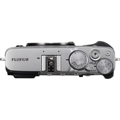 Product: Fujifilm X-E3 silver + 16mm f/2.8 WR black kit