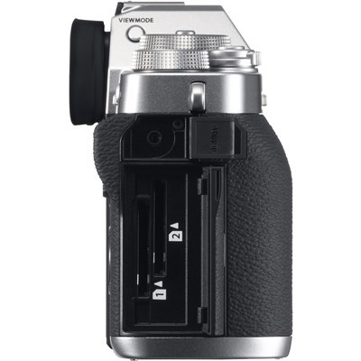 Product: Fujifilm X-T3 Silver + 16mm f/2.8 WR Silver kit
