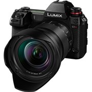 Panasonic Lumix S1R + Lumix S 24-105mm f/4 Macro OIS Kit