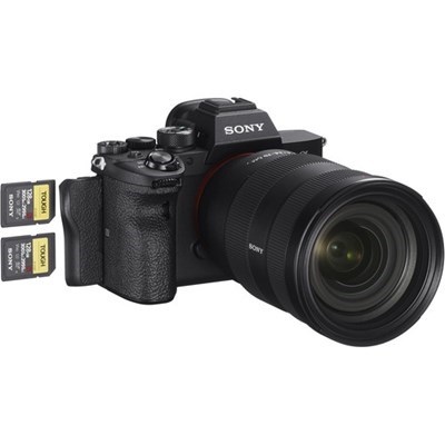 Product: Sony SH Alpha a7R IV Body w/- extra battery (23,000 actuations) grade 9