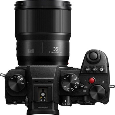 Product: Panasonic Lumix S 35mm f/1.8 Lens