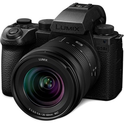 Product: Panasonic Lumix S5IIX + Lumix S 20-60mm f/3.5-5.6 Kit