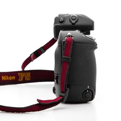 Product: Nikon SH F5 black body only grade 9