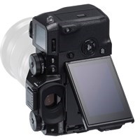 Product: Fujifilm X-H1 + 23mm f/2 kit (silver lens)