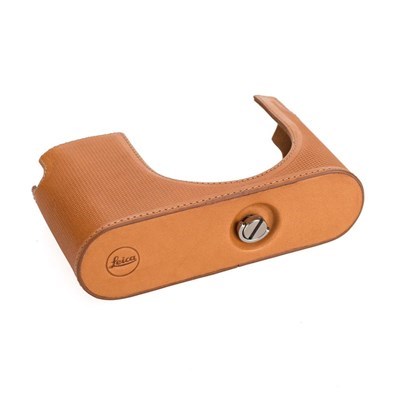Product: Leica Q2 Protector Leather Brown