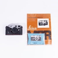 Product: Leica SH M2-R Body (KS-15 civilian ver.) w/- leicatime half case) (circa 1969) grade 9