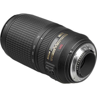 Product: Nikon SH AF-S 70-300mm f/4.5-5.6G IF-ED VR lens grade 8