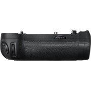Nikon MB-D18 Battery Grip: D850