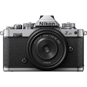 Nikon Z fc Body Black + 28mm f/2.8 SE Kit