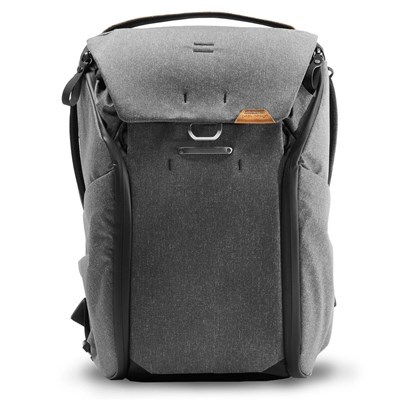 Product: Peak Design SH Everyday Backpack 20L V2 Charcoal grade 9