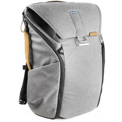 Product: Peak Design Everyday Backpack 30L Ash (1 left at this price)