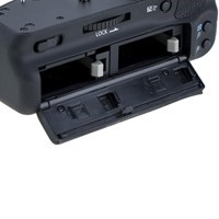 Product: Phottix Battery Grip BG-750D/760D