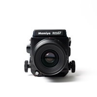 Product: Mamiya SH RZ67 Pro body + WLF + 90mm f/3.5 + 120 & 220 backs grade 8