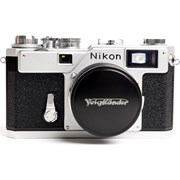 Nikon SH S3 2000 Millennium body + Voigtlander 35mm f/2.5 SC Color-Skopar lens grade 9