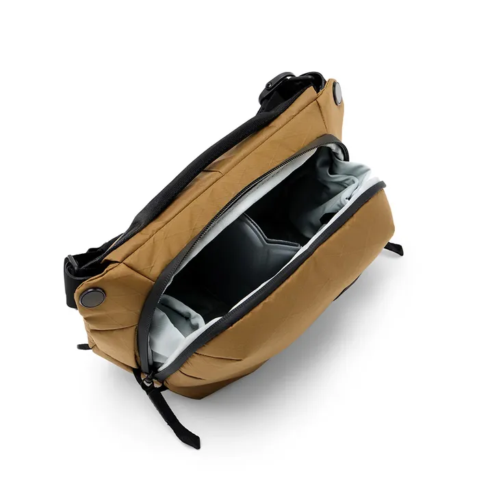 Peak Design Everyday Sling 3L V2 Coyote