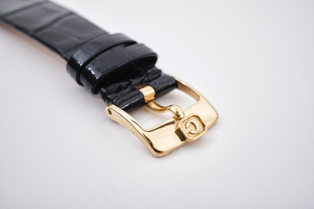 Chopard18K Happy Diamond, ref. 2106 - Grade 8
