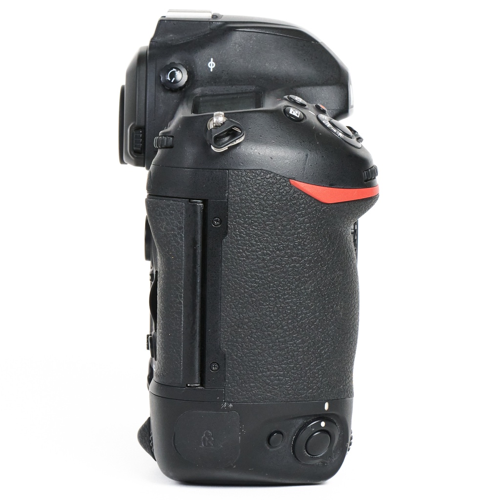 Nikon D6 Body - Grade 8