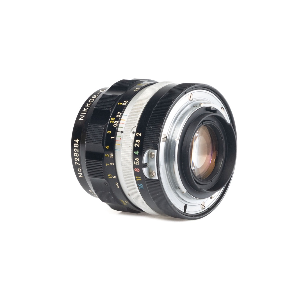 Nikon Nikkor-O Auto 35mm f/2 Lens w/- HN-3 Lens Hood- Grade 7