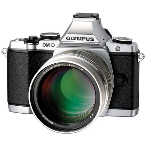 Olympus 75mm f/1.8 Portrait lens silver - Grade 8