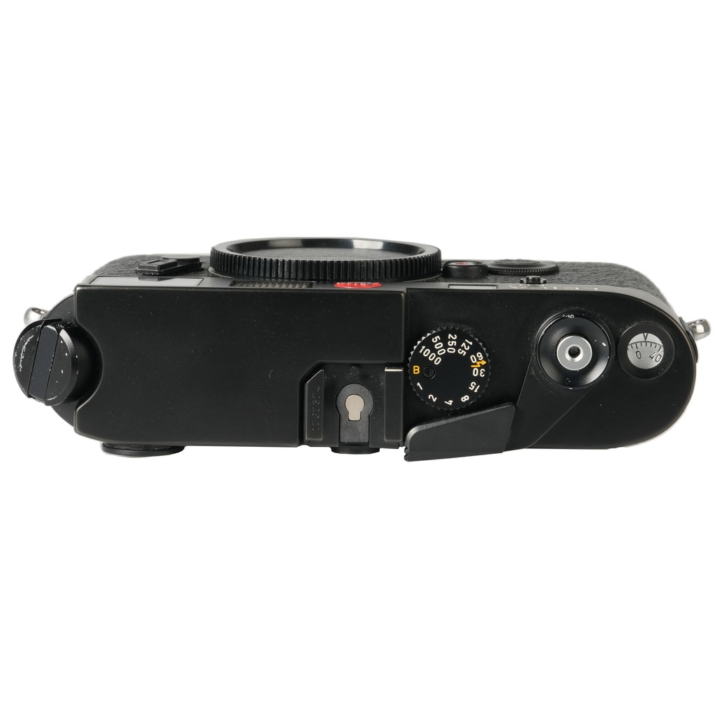 Leica M6 Classic Black Body only (0.72x)  - Grade 8