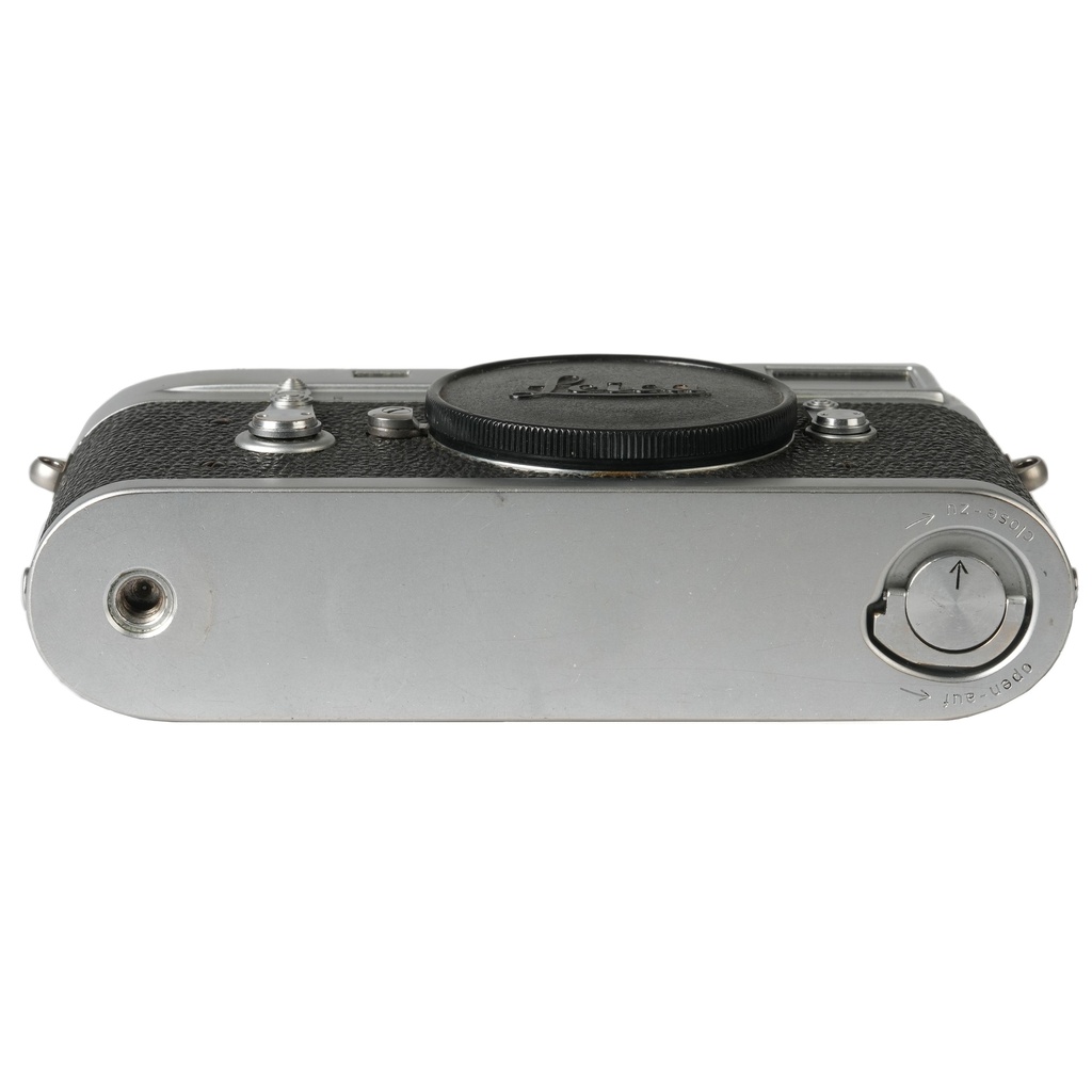 Leica M2 Body only silver - Grade 8 