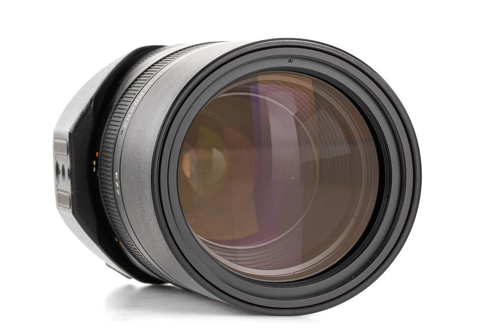 Leica 70-180mm f/2.8 Vario-APO-Elmarit-R lens - Grade 9