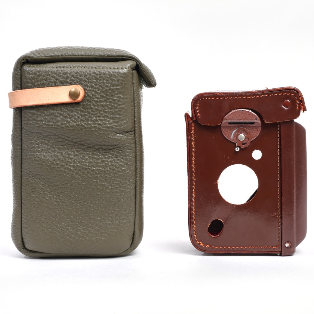 Rolliflex 3.5F type 4 Planar (rebuilt by Magicflex Camera Germany 2020) w/- OEM UV filter, Bay II Lens hood + metal cap satin), Ever-ready case and Superior Labor 6x6 leather carry case