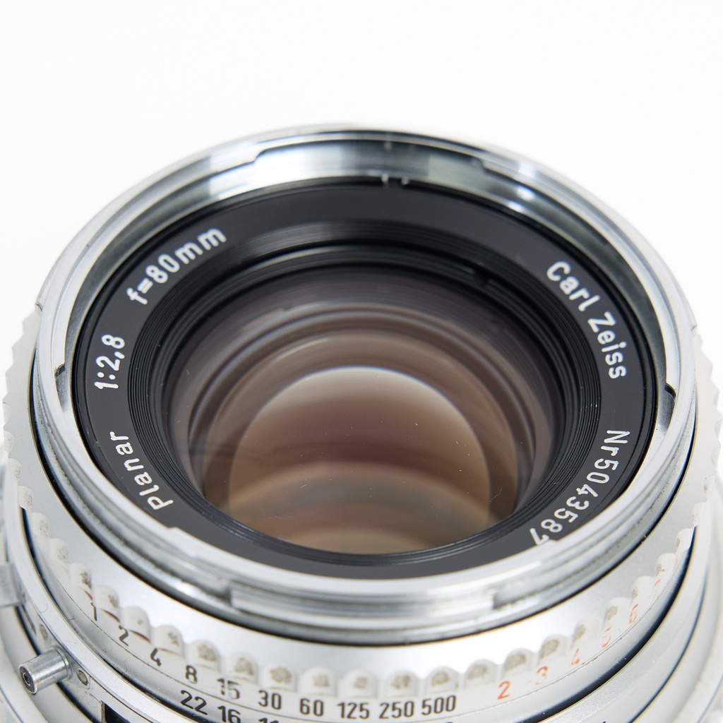 Hasselblad 500C Body w/- 80mm f/2.8 Planar Grade 8