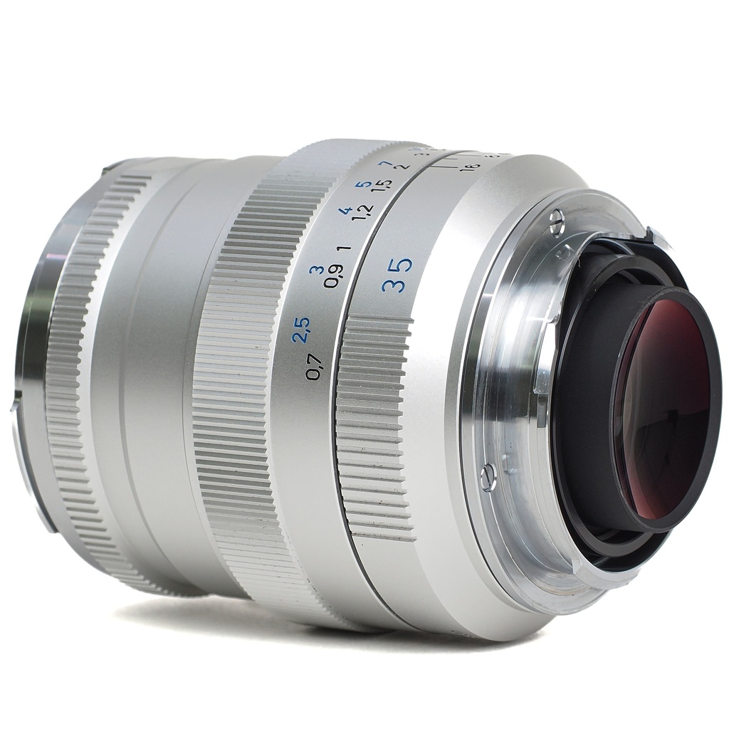 Zeiss 35mm f/1.4 Distagon T* ZM lens silver - Grade 9 +