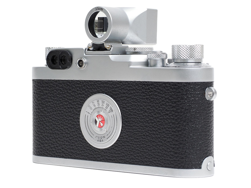 Leica IIIg + Summaron f= 3.5 cm 1:3.5 Grade 9