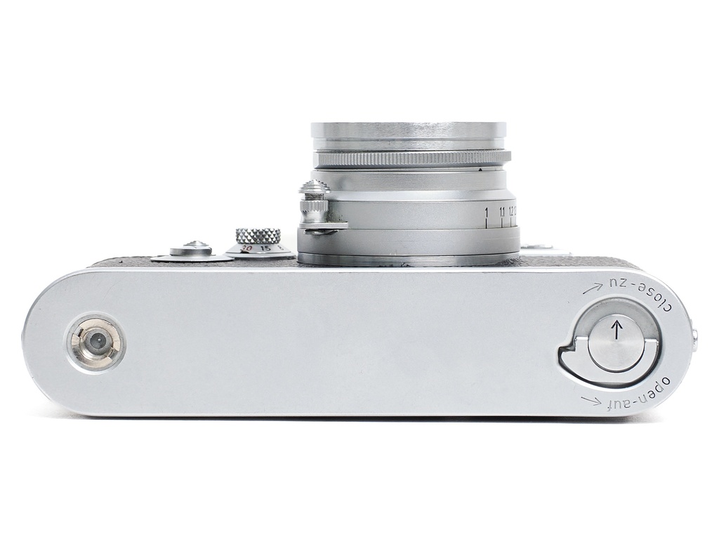 Leica IIIg + Summaron f= 3.5 cm 1:3.5 Grade 9