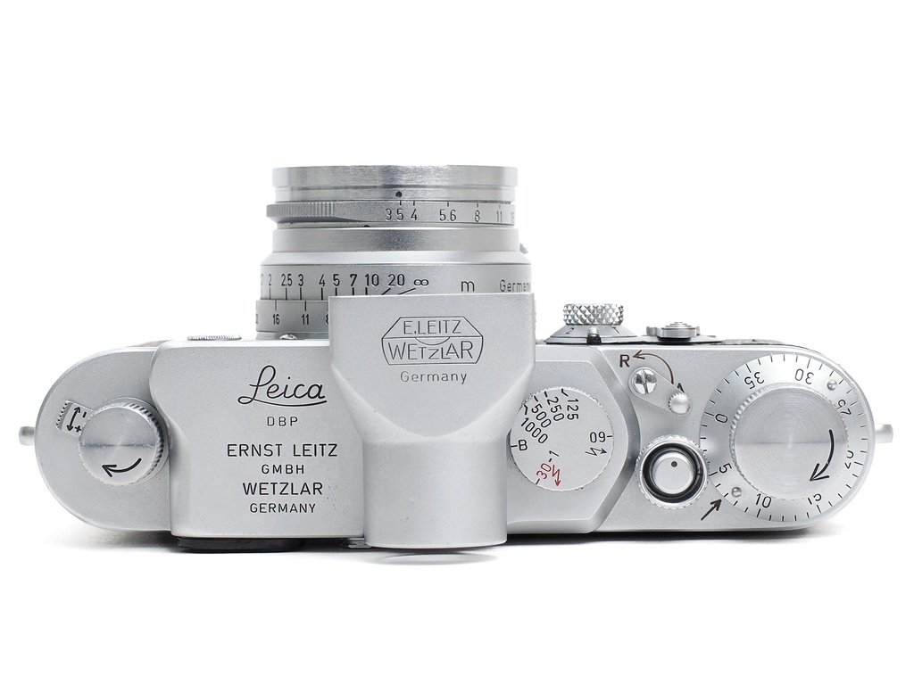 Leica IIIg + Summaron f= 3.5 cm 1:3.5 Grade 9