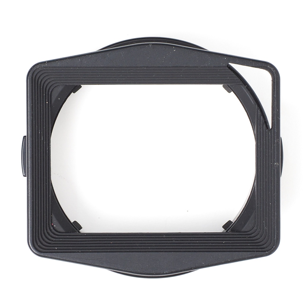 Leica A58 Lens Hood w/- Rubber cap: 21+ 24mm f/2.8 Elmarit-M ASPH - 
Grade 9