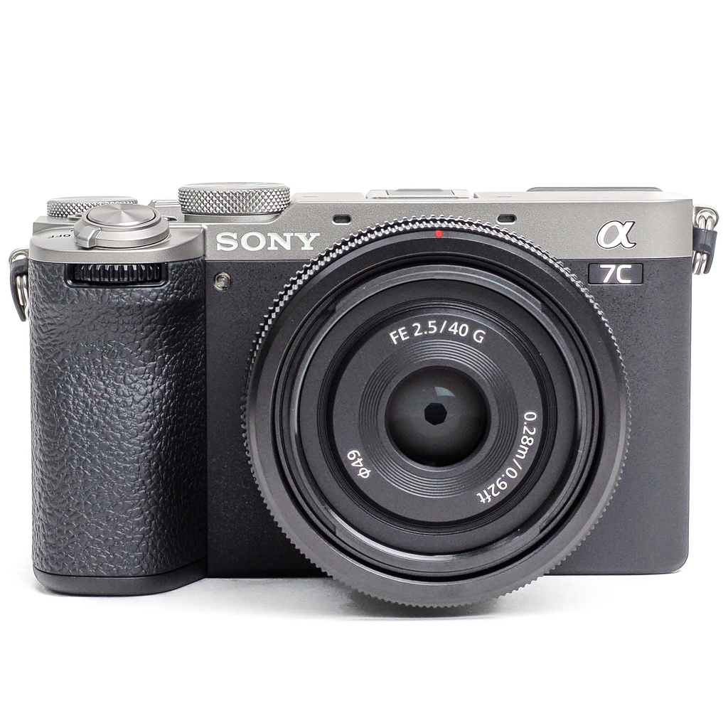Sony A7C II Silver + 40mm f/2.5 G FE Lens