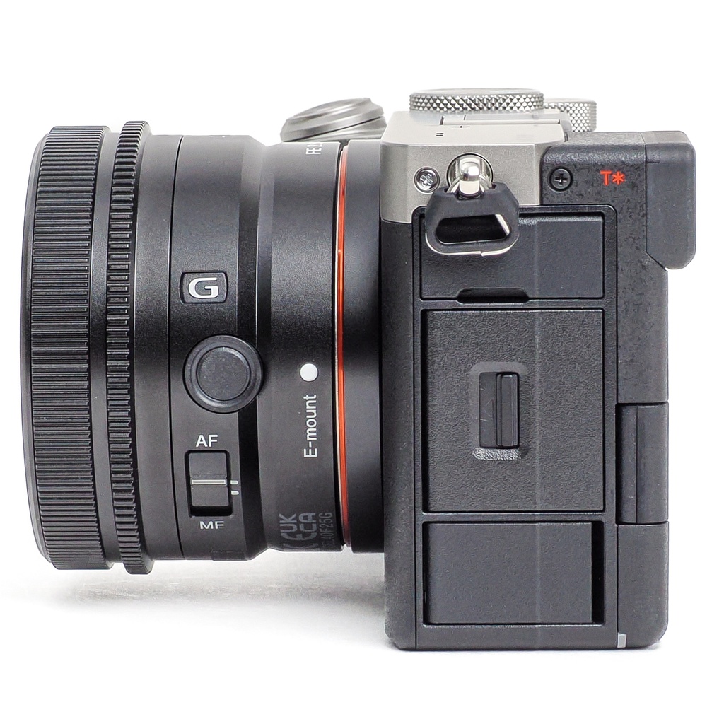Sony A7C II Silver + 40mm f/2.5 G FE Lens