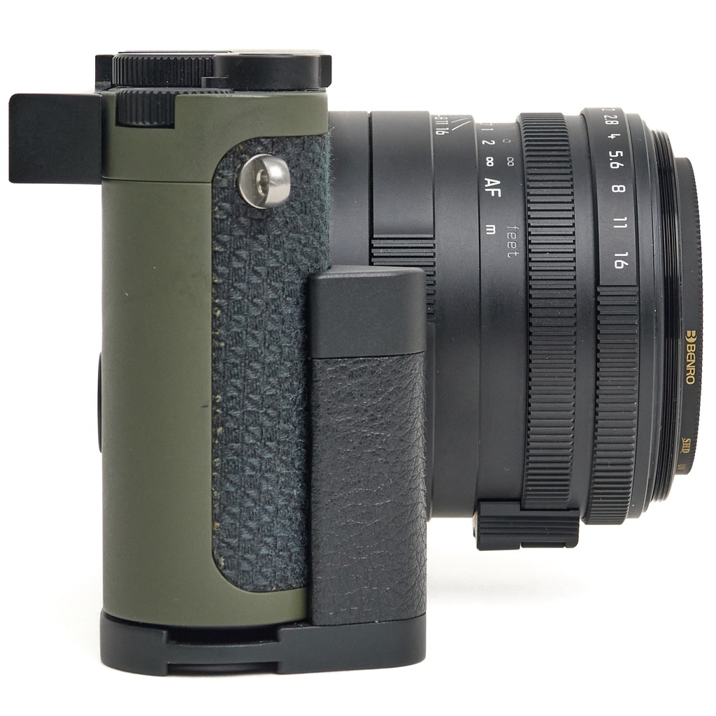 Leica Q2 Reporter Grade 9