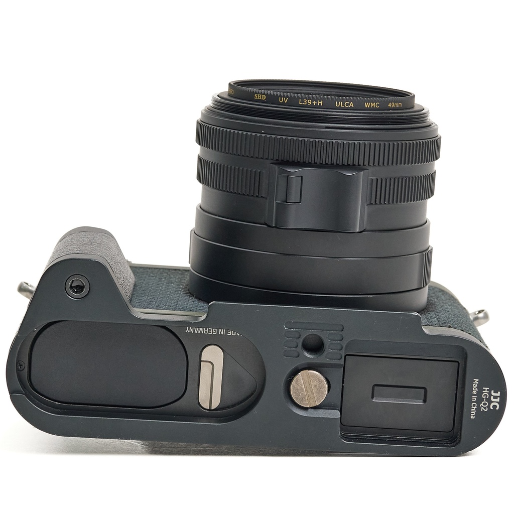 Leica Q2 Reporter Grade 9