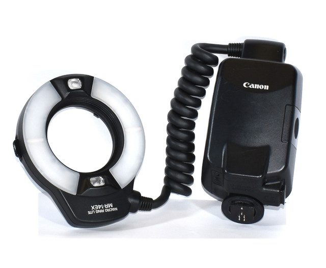 Canon MR14EX Macro Ring Flash - Grade 9