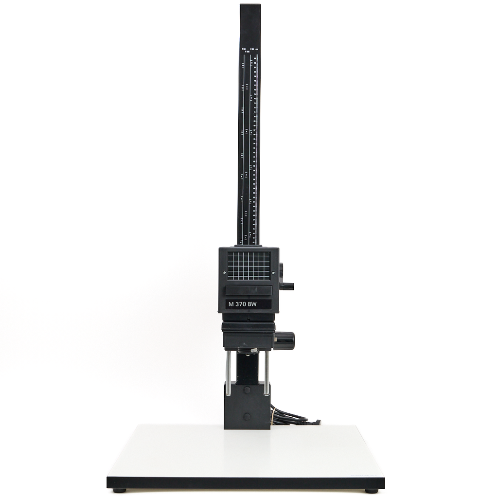 Durst M370 BW 35mm Enlarger w/50mm Lens - Grade 7