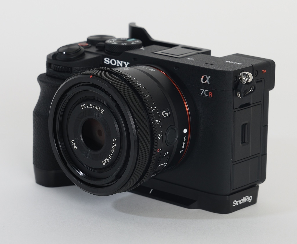 Sony a7C R Black + 40mm f/2.5 G FE Lens - Grade 10