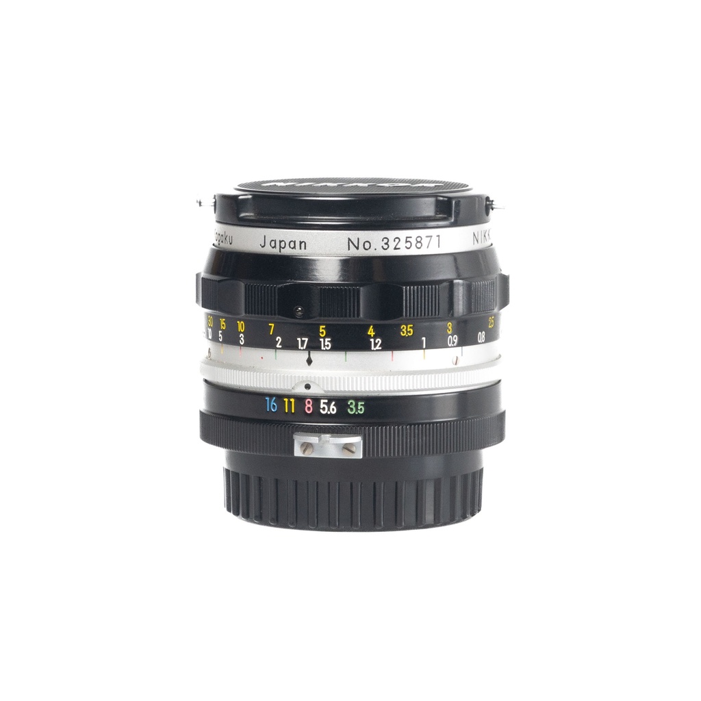 Nikon Nikkor-H Auto 28mm f/3.5 Pre Ai Lens - Grade 10