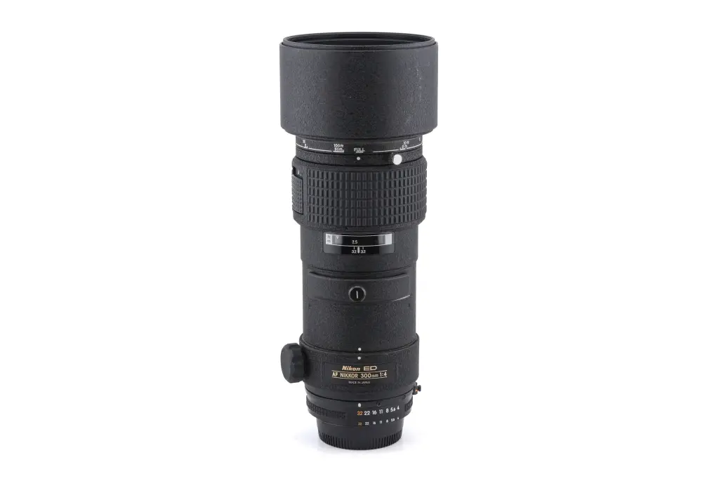 Nikon AF Nikkor 300mm f/4 ED lens - Grade 8